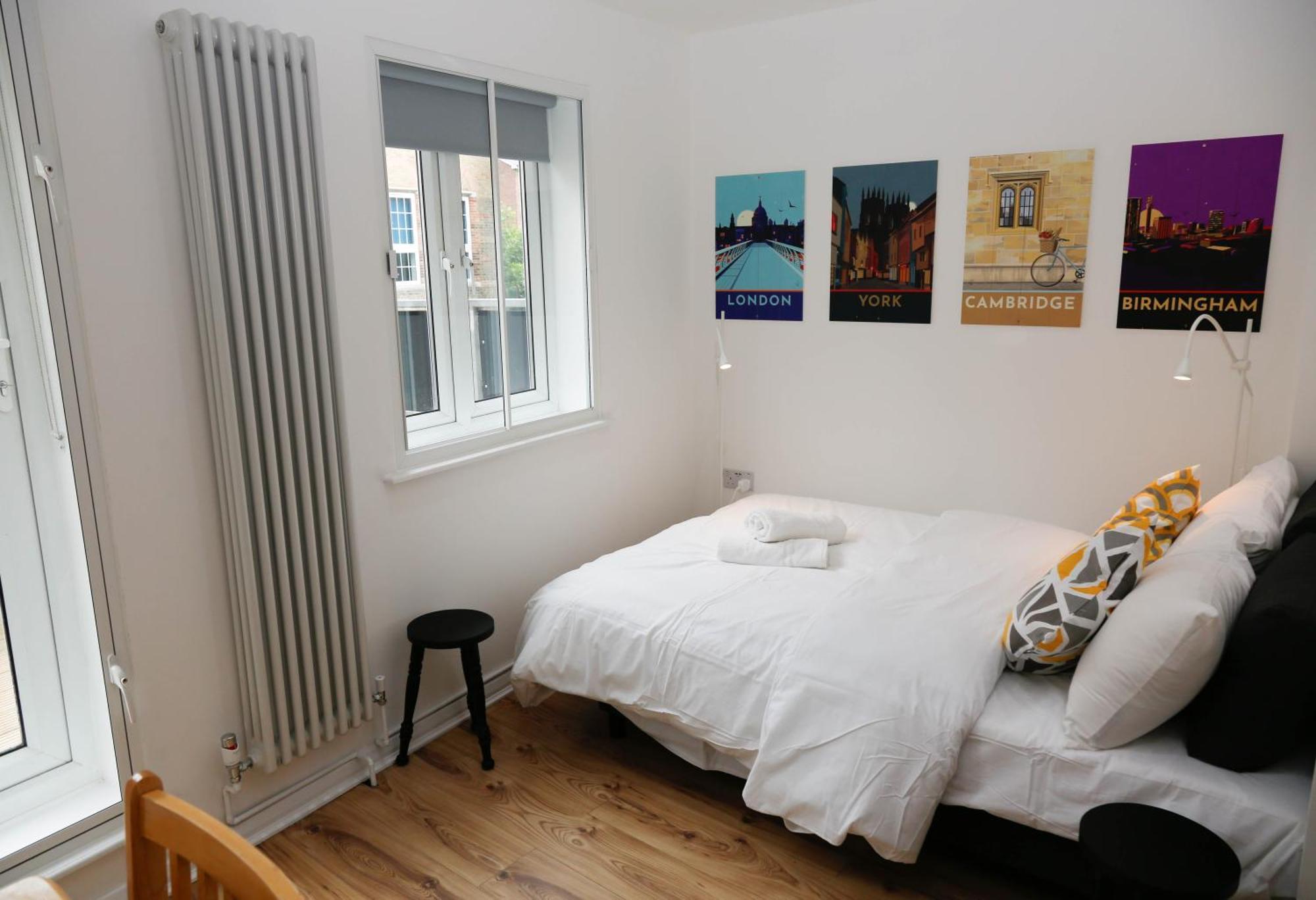 New Luxury Apartments In Central London Next To Shops, Cafes, Bars & Metro Екстериор снимка