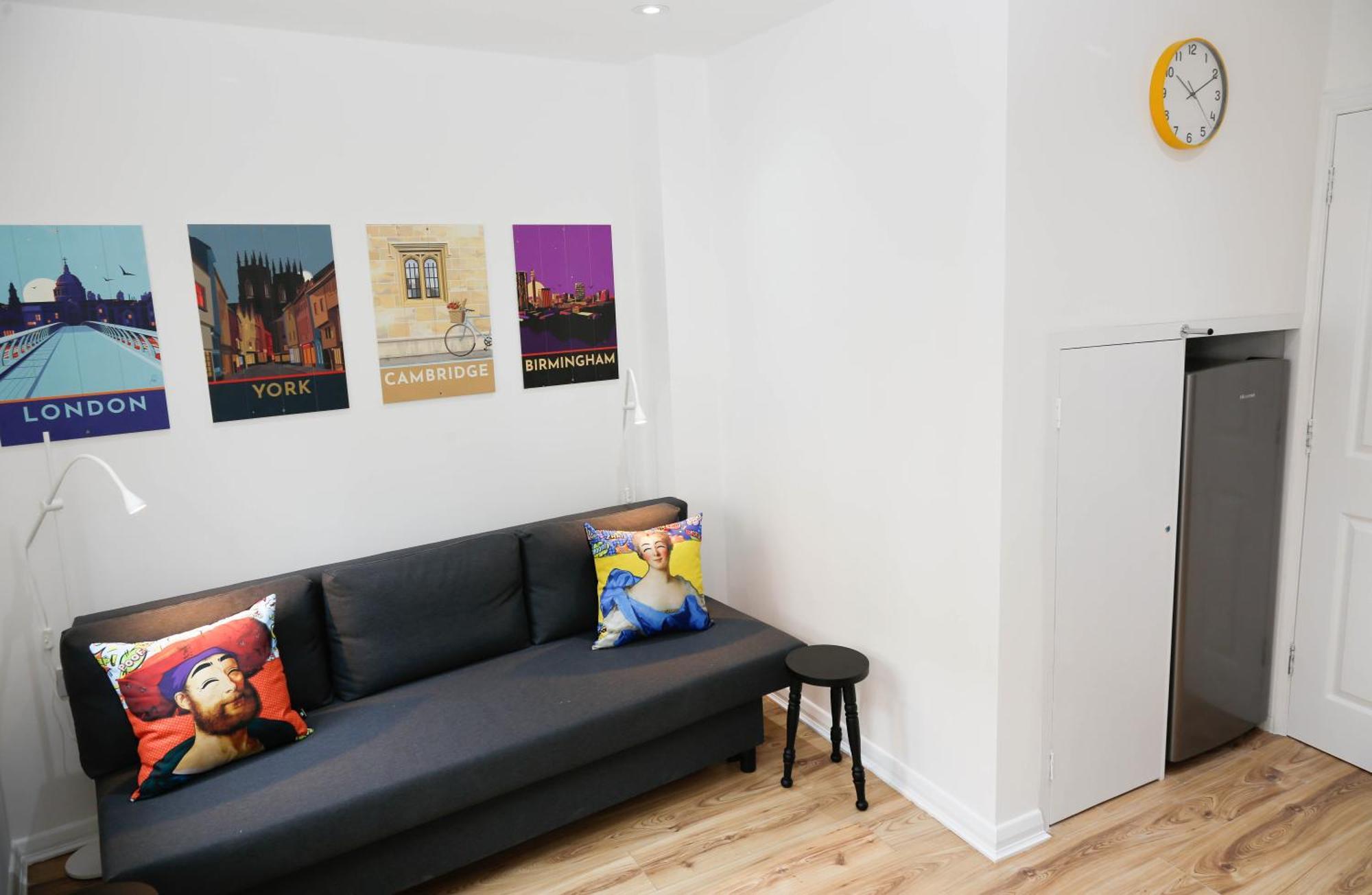 New Luxury Apartments In Central London Next To Shops, Cafes, Bars & Metro Екстериор снимка