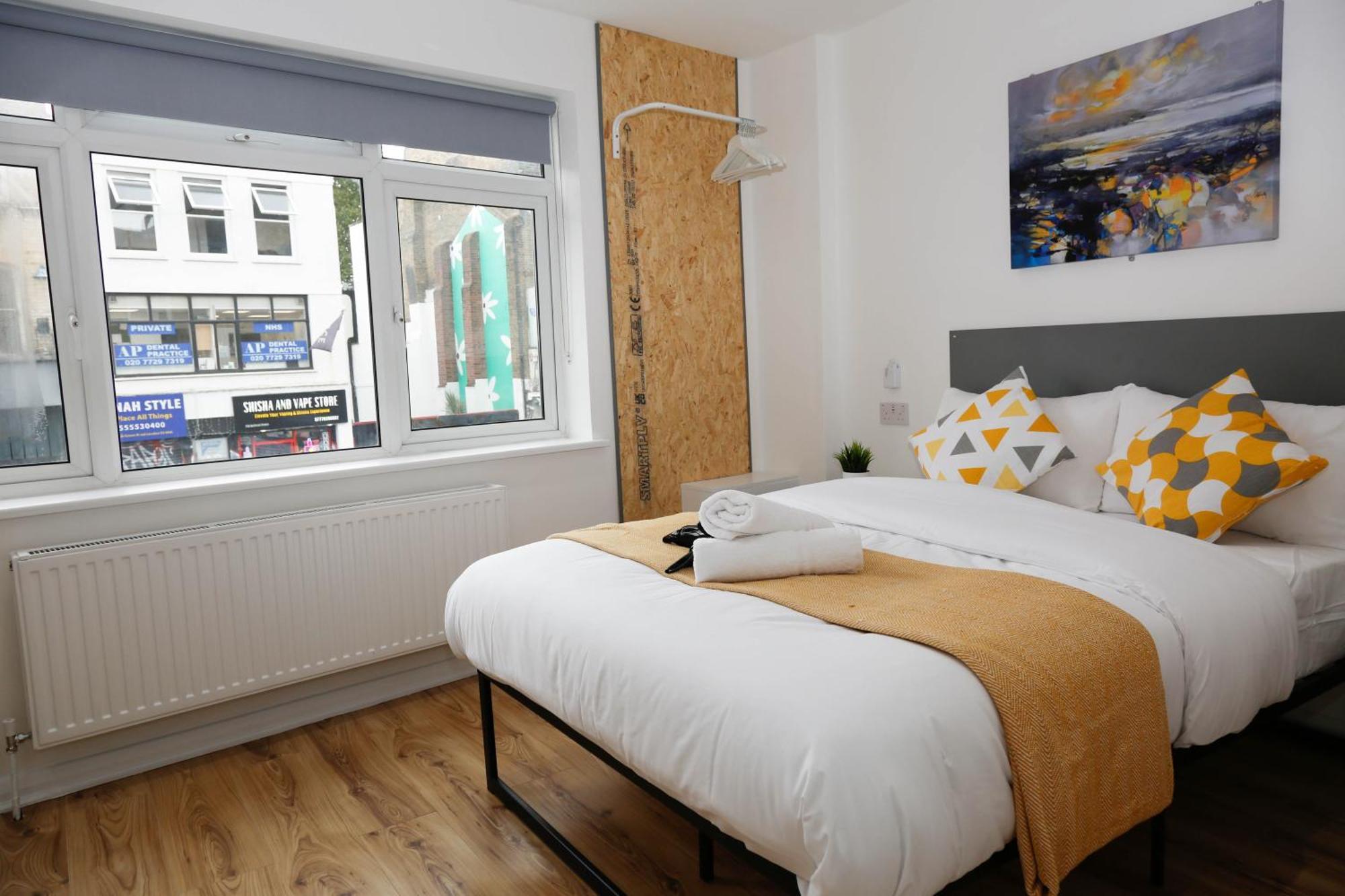New Luxury Apartments In Central London Next To Shops, Cafes, Bars & Metro Екстериор снимка
