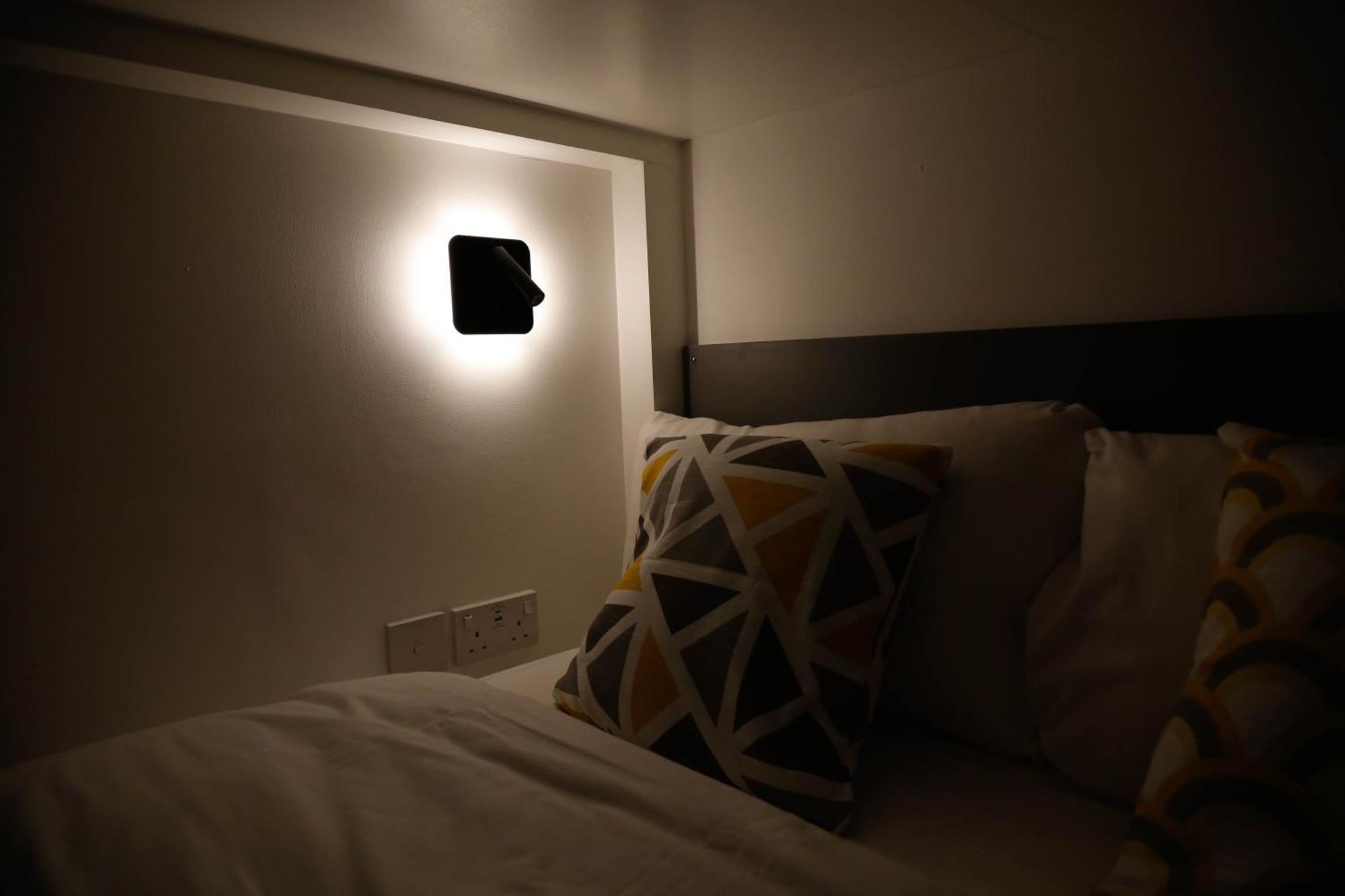 New Luxury Apartments In Central London Next To Shops, Cafes, Bars & Metro Екстериор снимка