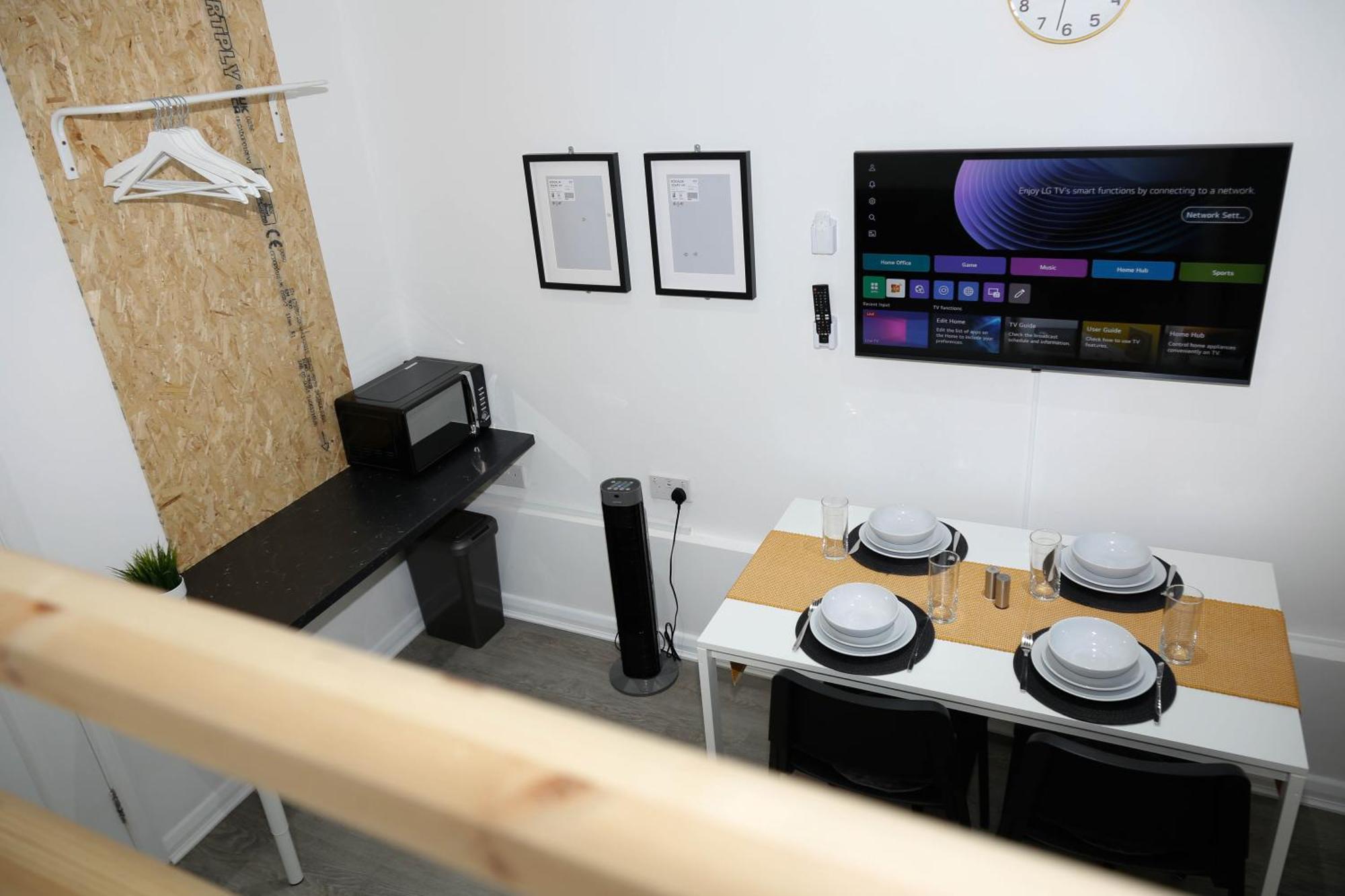 New Luxury Apartments In Central London Next To Shops, Cafes, Bars & Metro Екстериор снимка