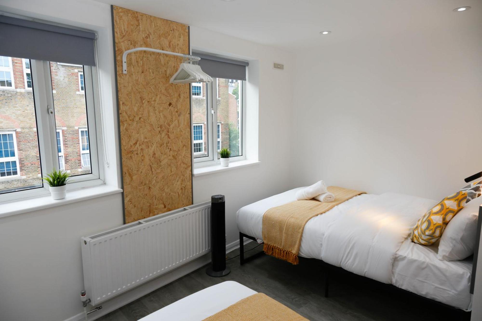 New Luxury Apartments In Central London Next To Shops, Cafes, Bars & Metro Екстериор снимка