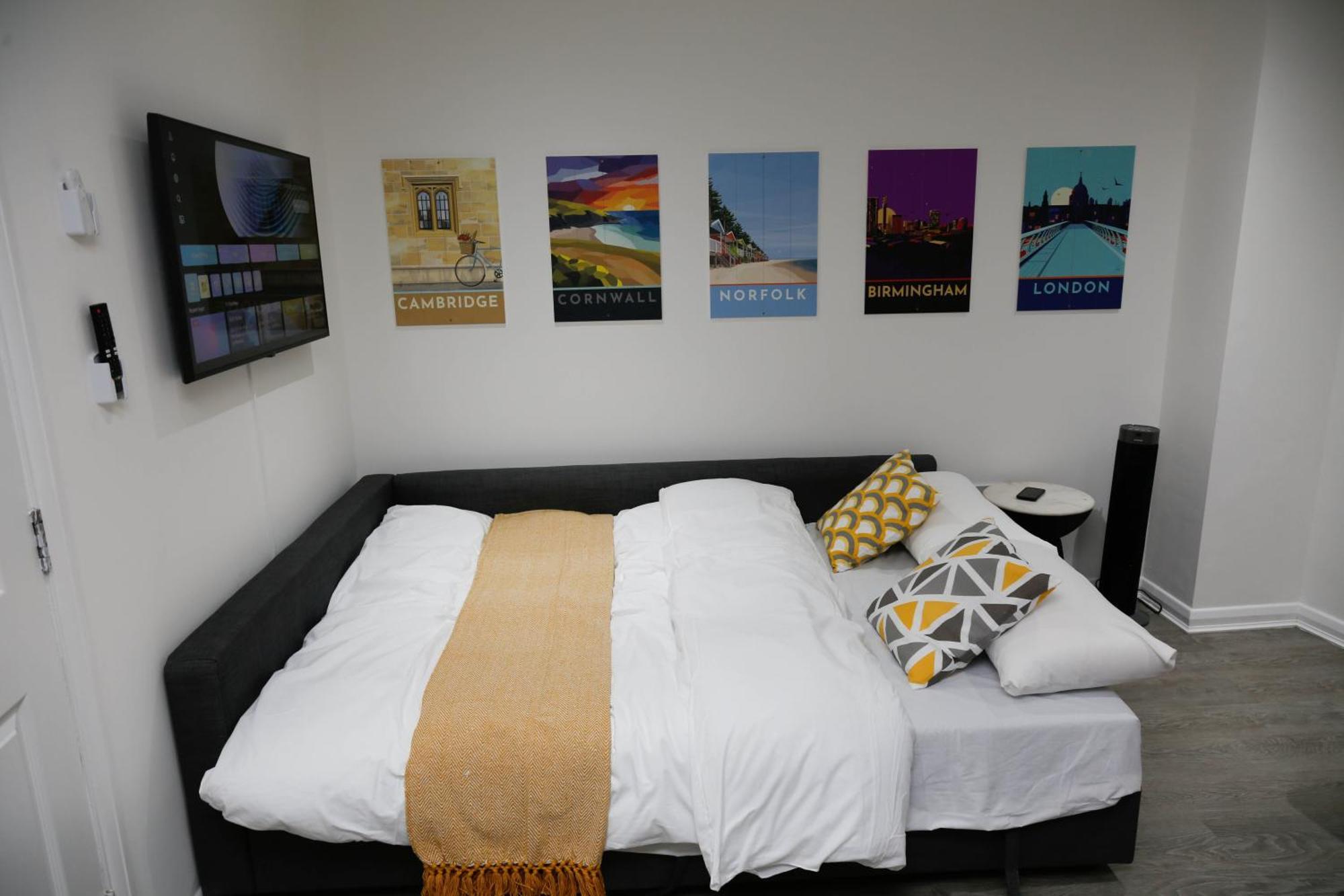 New Luxury Apartments In Central London Next To Shops, Cafes, Bars & Metro Екстериор снимка